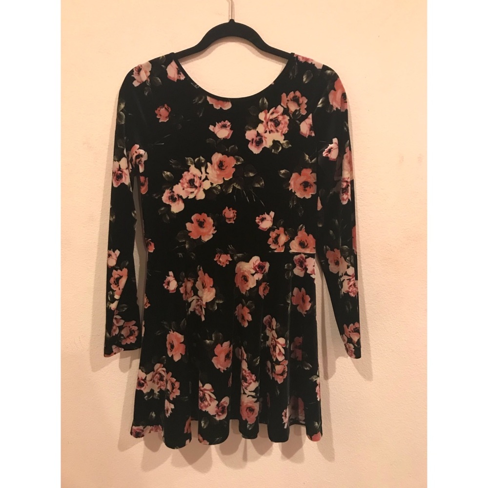 Black and Floral Velvet Long-Sleeve Skater Dress